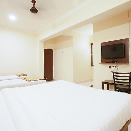 Hotel Della Comfort Near Ambreshwar Shiv Mandir, Ambernath Amarnāth Eksteriør billede