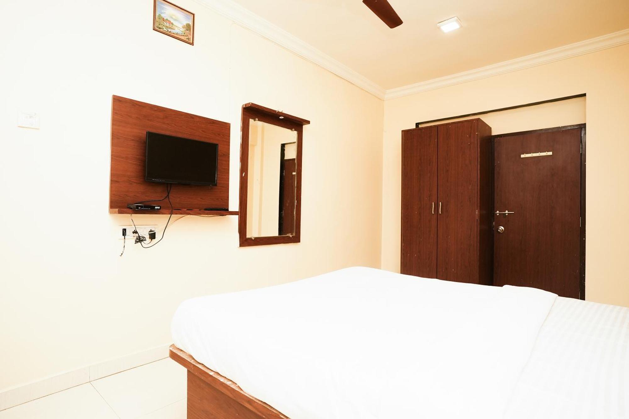 Hotel Della Comfort Near Ambreshwar Shiv Mandir, Ambernath Amarnāth Eksteriør billede