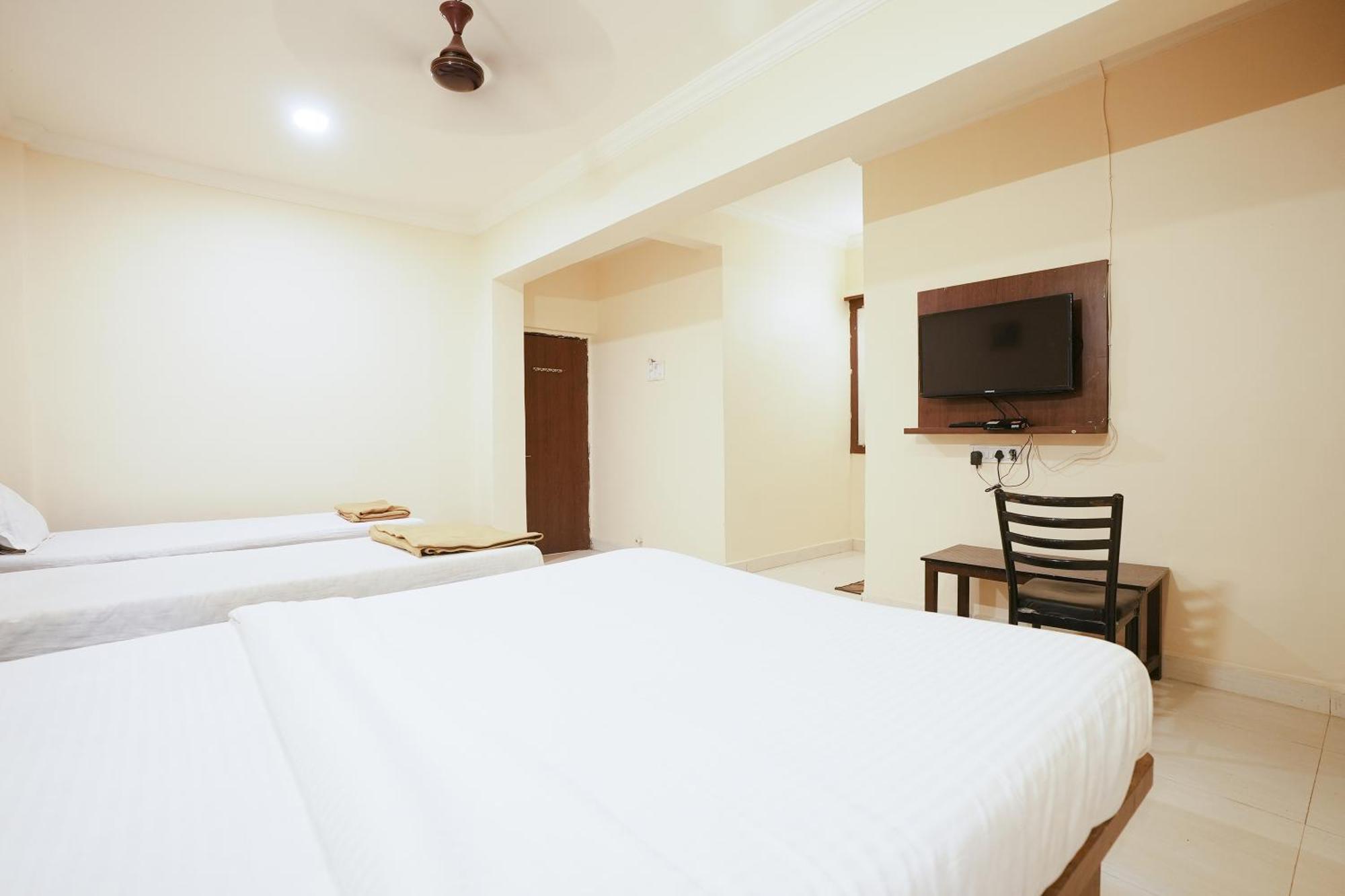 Hotel Della Comfort Near Ambreshwar Shiv Mandir, Ambernath Amarnāth Eksteriør billede