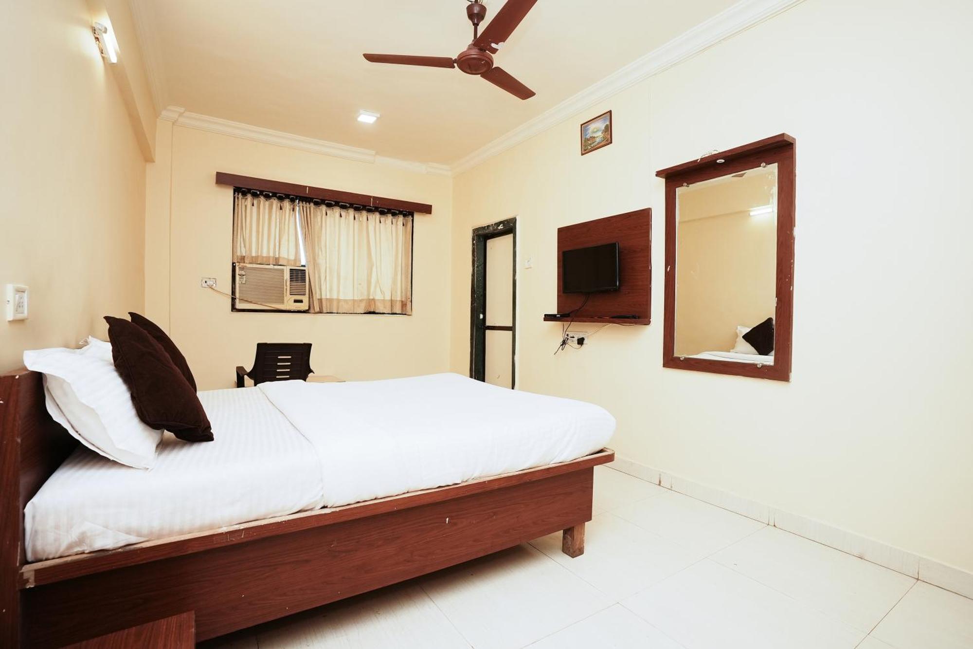 Hotel Della Comfort Near Ambreshwar Shiv Mandir, Ambernath Amarnāth Eksteriør billede