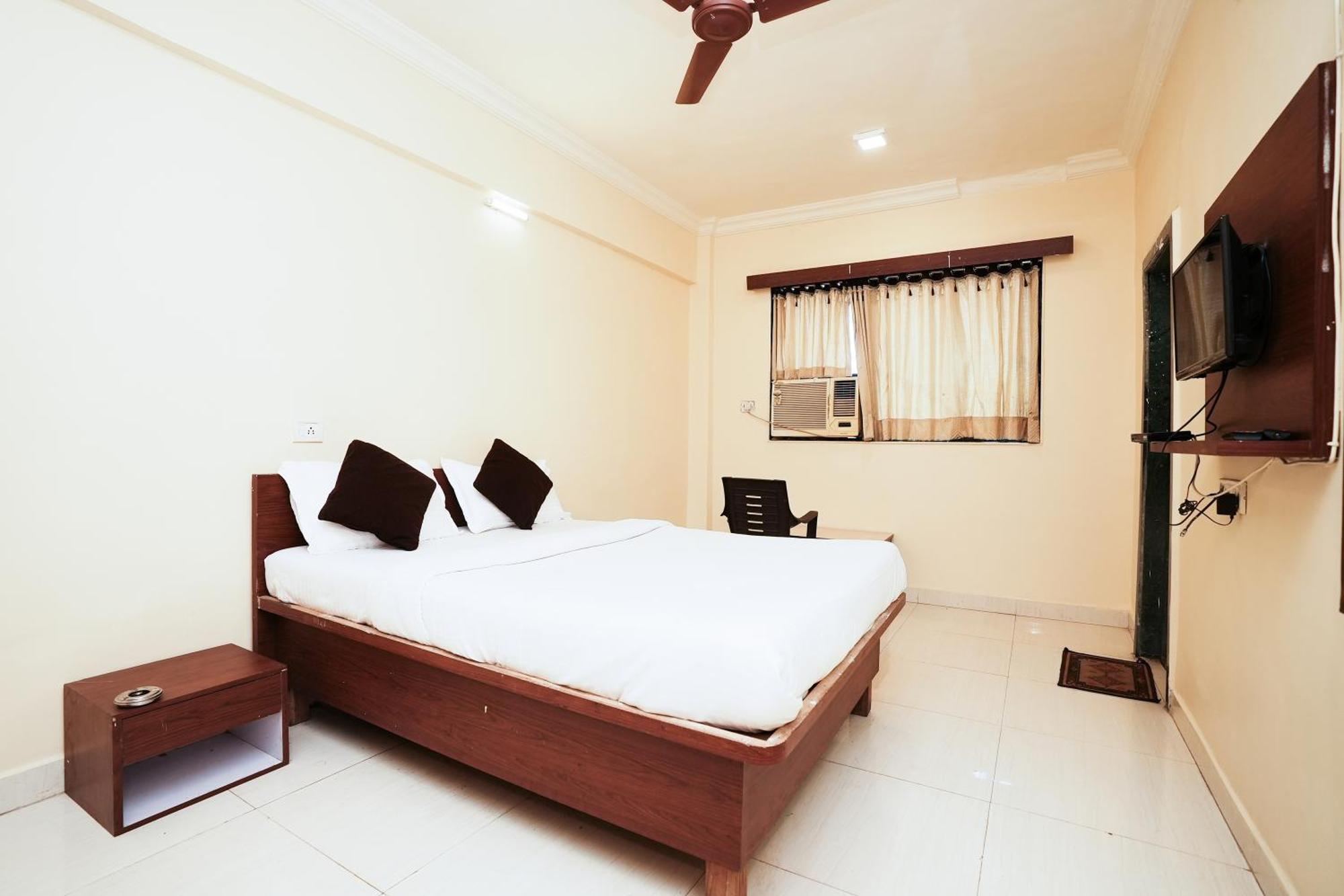 Hotel Della Comfort Near Ambreshwar Shiv Mandir, Ambernath Amarnāth Eksteriør billede