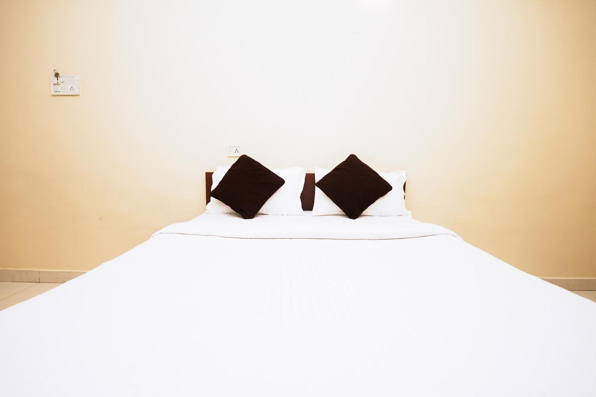 Hotel Della Comfort Near Ambreshwar Shiv Mandir, Ambernath Amarnāth Eksteriør billede
