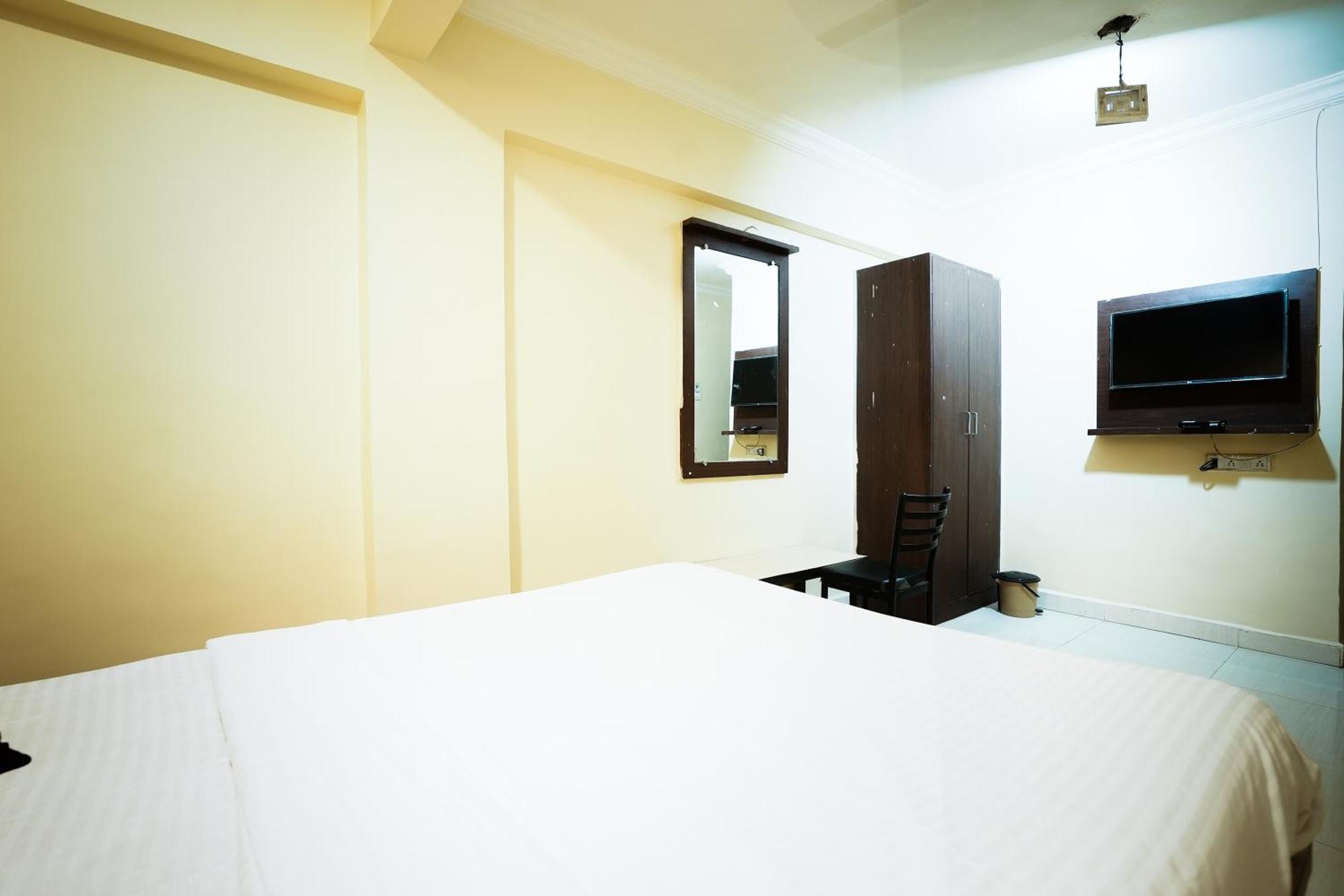 Hotel Della Comfort Near Ambreshwar Shiv Mandir, Ambernath Amarnāth Eksteriør billede