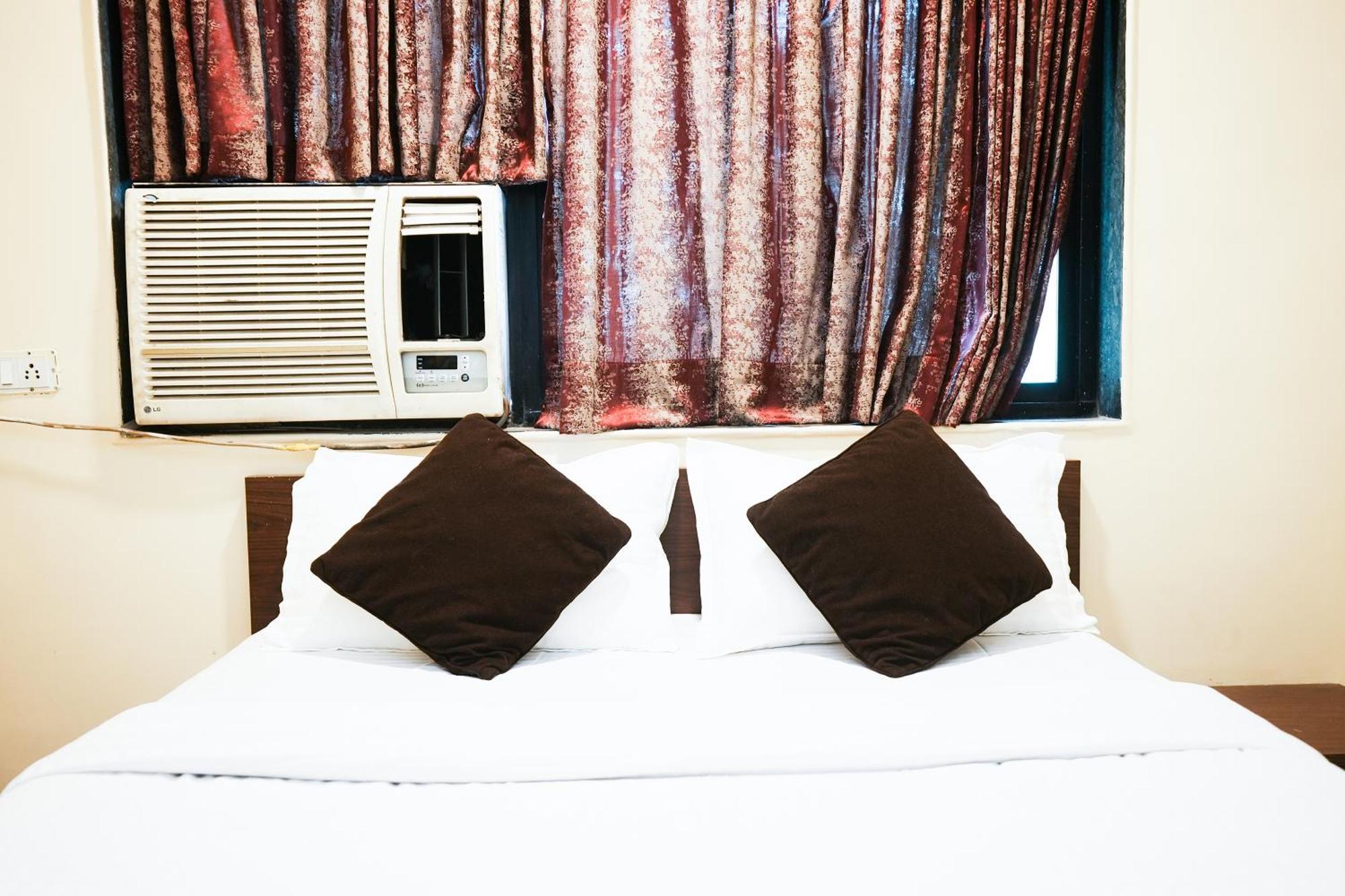 Hotel Della Comfort Near Ambreshwar Shiv Mandir, Ambernath Amarnāth Eksteriør billede